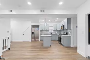 858 S 16th St, Newark, NJ 07108 - Photo 9