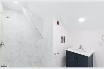 858 S 16th St, Newark, NJ 07108 - Photo 15