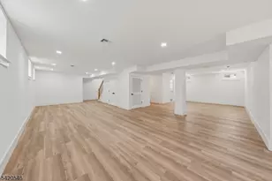 72 Hillside Rd, Elizabeth, NJ 07208 - Photo 25