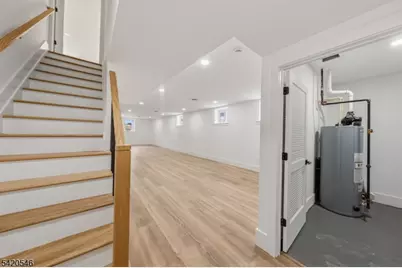 72 Hillside Rd, Elizabeth, NJ 07208 - Photo 23