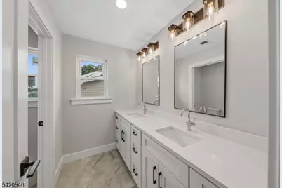 72 Hillside Rd, Elizabeth, NJ 07208 - Photo 21