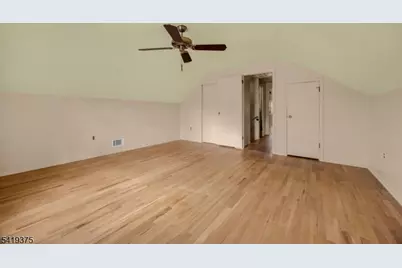 25 Greenwich Rd, Edison, NJ 08820 - Photo 37