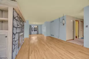 25 Greenwich Rd, Edison, NJ 08820 - Photo 7