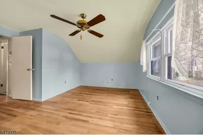 25 Greenwich Rd, Edison, NJ 08820 - Photo 35
