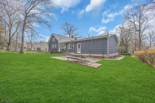25 Greenwich Rd, Edison, NJ 08820 - Photo 41
