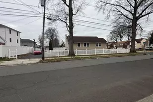 154 E 12th St, Linden, NJ 07036 - Photo 3