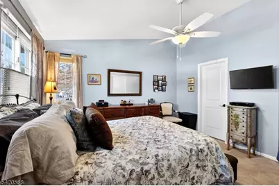 48 Academy Court, Bedminster Township, NJ 07921 - Photo 9