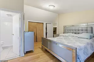 1490 Champlin Square, Teaneck Township, NJ 07666 - Photo 5