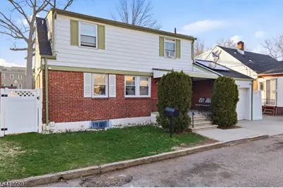 1490 Champlin Sq, Teaneck Township, NJ 07666 - Photo 3