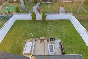 1490 Champlin Square, Teaneck Township, NJ 07666 - Photo 23