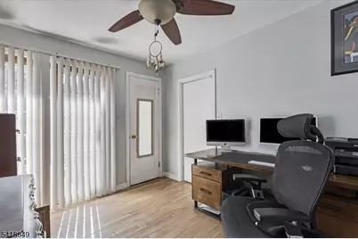 426 Brook Ct, Plainfield, NJ 07060 - Photo 15