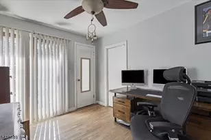 426 Brook Ct, Plainfield, NJ 07060 - Photo 15