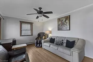 426 Brook Ct, Plainfield, NJ 07060 - Photo 3