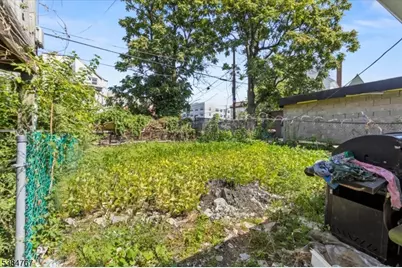 331 Market St, Paterson, NJ 07501 - Photo 23