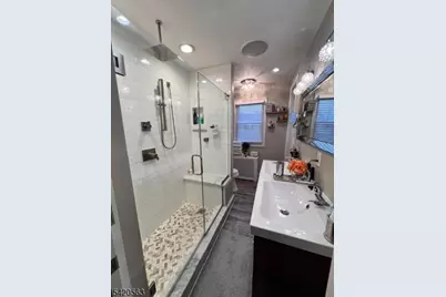 19 Zabriskie Street, Haledon, NJ 07508 - Photo 9