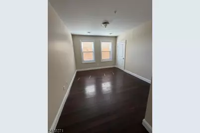 90 Clinton Ave #408, Newark, NJ 07114 - Photo 7