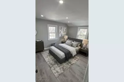 239 E 4th Ave, Roselle, NJ 07203 - Photo 5