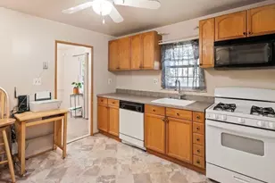 239 E 4th Ave, Roselle, NJ 07203 - Photo 7