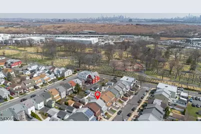 25 Shepherd Pl, Kearny, NJ 07032 - Photo 3