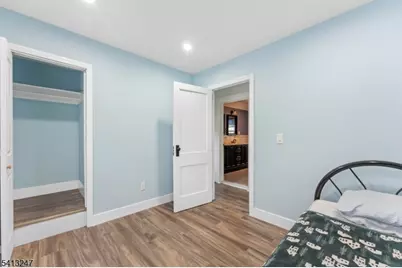 147 Clinton Ave, Clifton, NJ 07011 - Photo 13