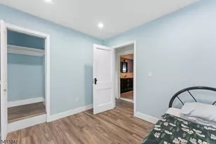 147 Clinton Ave, Clifton, NJ 07011 - Photo 13