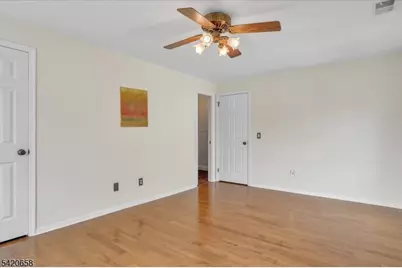 240 Riveredge Dr, Chatham Township, NJ 07928 - Photo 11