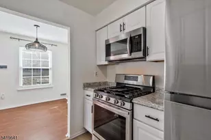 81 Almond Dr, Franklin Township, NJ 08873 - Photo 7