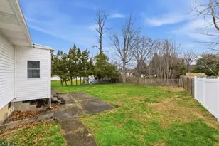 100 Carnine Ave, Ewing Township, NJ 08638 - Photo 35