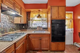 241 Halsted St, East Orange, NJ 07018 - Photo 11