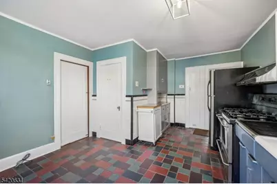 21 Broadview Ave, Maplewood, NJ 07040 - Photo 17