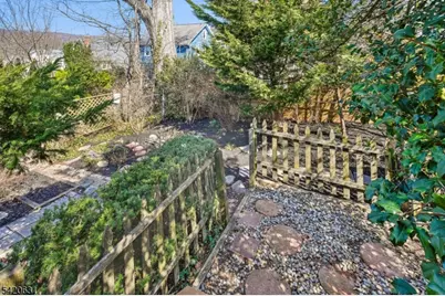 21 Broadview Ave, Maplewood, NJ 07040 - Photo 35