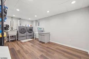 2304 Jamestown Common, Hillsborough Township, NJ 08844 - Photo 19