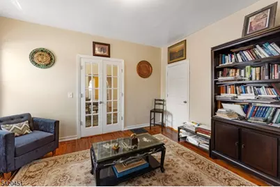 150 W 5th Ave, Roselle, NJ 07203 - Photo 9