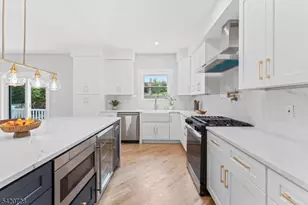 132 N 17th St, East Orange, NJ 07017 - Photo 9