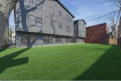 132 N 17th St, East Orange, NJ 07017 - Photo 3