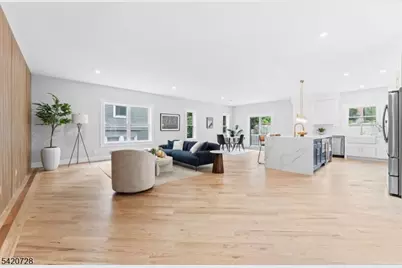 132 N 17th St, East Orange, NJ 07017 - Photo 5