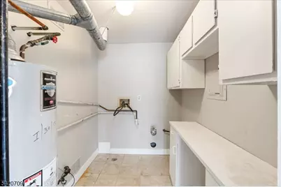 28 Boston Ct, Newark, NJ 07103 - Photo 21