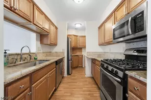 114 Henley Dr, Franklin Township, NJ 08873 - Photo 1