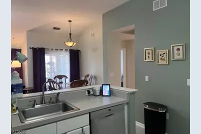 692 Honeybrook Cir #692, Lopatcong Township, NJ 08886 - Photo 7