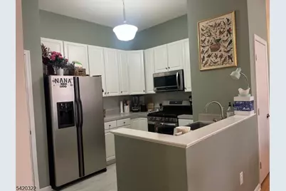 692 Honeybrook Cir #692, Lopatcong Township, NJ 08886 - Photo 5