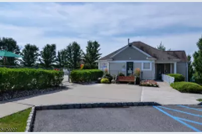 692 Honeybrook Cir #692, Lopatcong Township, NJ 08886 - Photo 19