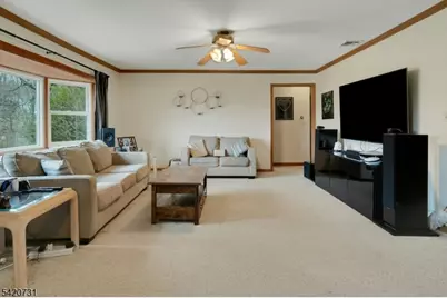 229 White Meadow Rd, Rockaway Township, NJ 07866 - Photo 9