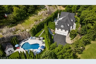 49 Cherokee Ct, Sparta Township, NJ 07871 - Photo 1