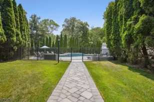 49 Cherokee Ct, Sparta Township, NJ 07871 - Photo 29
