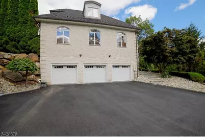 49 Cherokee Ct, Sparta Township, NJ 07871 - Photo 5