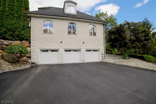 49 Cherokee Ct, Sparta Township, NJ 07871 - Photo 5