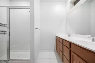 26 Braeburn Ct, Livingston, NJ 07039 - Photo 19