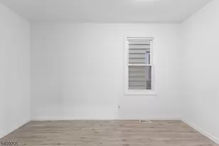 223 Pine St, Elizabeth, NJ 07206 - Photo 11