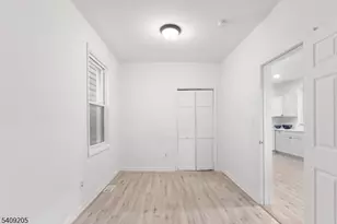 223 Pine St, Elizabeth, NJ 07206 - Photo 9