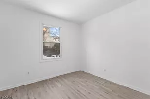 223 Pine St, Elizabeth, NJ 07206 - Photo 21